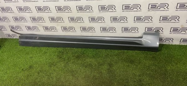 Накладка на порог наружная правая Volvo Xc90