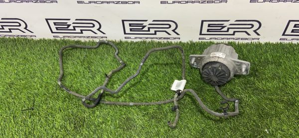 Подушка двигателя правая Jaguar F Pace x761 Velar l560