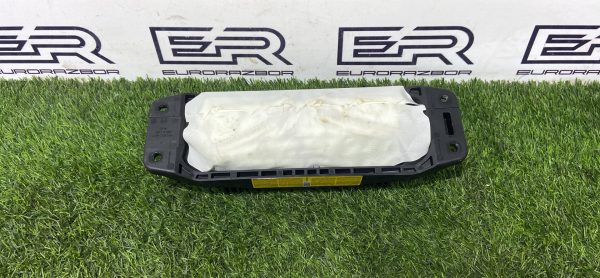 Подушка безопасности пассажира в торпедо Mercedes w205 X253