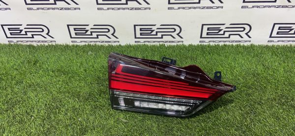 Фонарь крышки багажника левый Lexus RX 4 рест