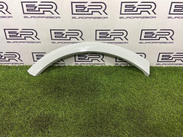 Молдинг крыла задний правый Audi Q7 Q8 4M