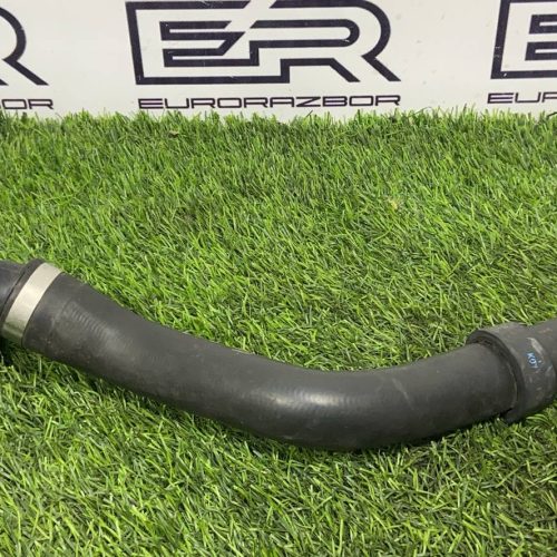 Патрубок Volvo XC90