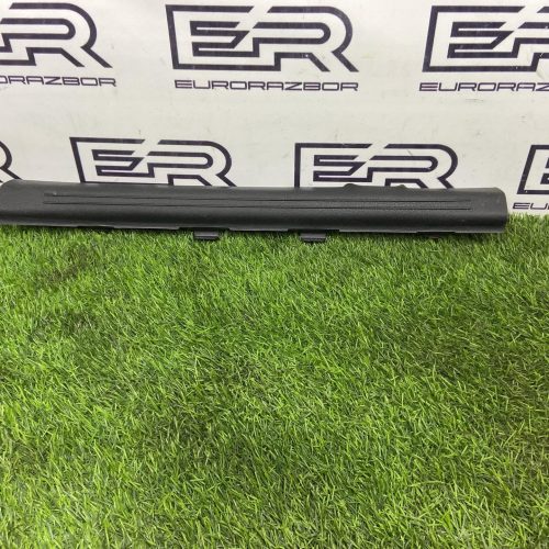 Накладка внутренняя на порог передняя левая КIA К5