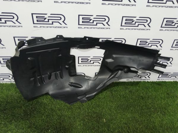 Подкрылок передний левый Mercedes C Class W205