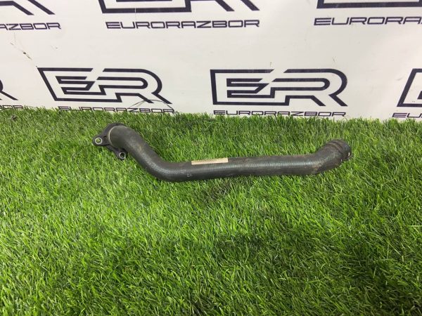 Патрубок охлаждения BMW