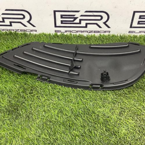 Решётка переднего бампера нижняя левая Mercedes С Class W205