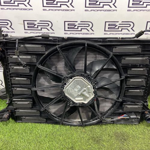 Кассета радиаторов в сборе Audi Q7 Q8 4M