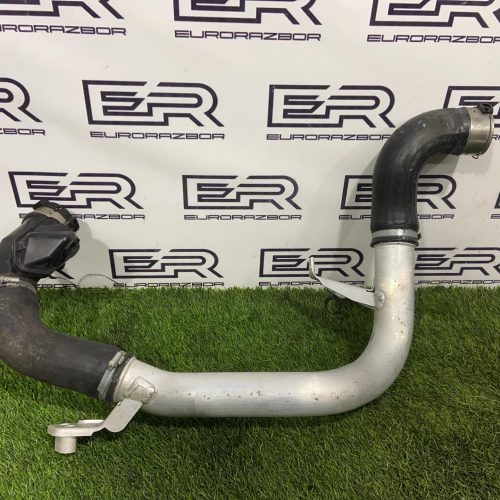 Патрубок интеркулера Volvo XC90