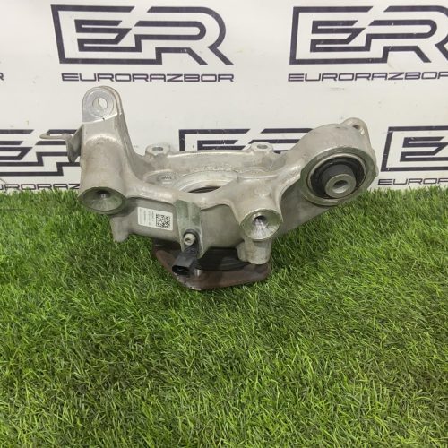 Кулак задний левый Audi Q7 Q8 4M