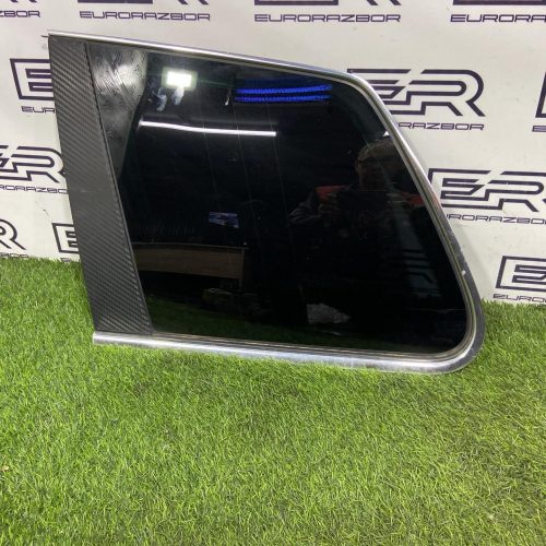 Стекло собачника левое Volkswagen Touareg