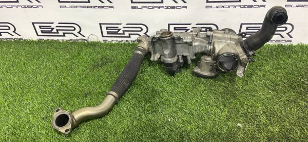 Клапан EGR правый Land Rover Range Rover Velar L560