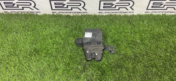 Замок крышки багажника Range Rover L405