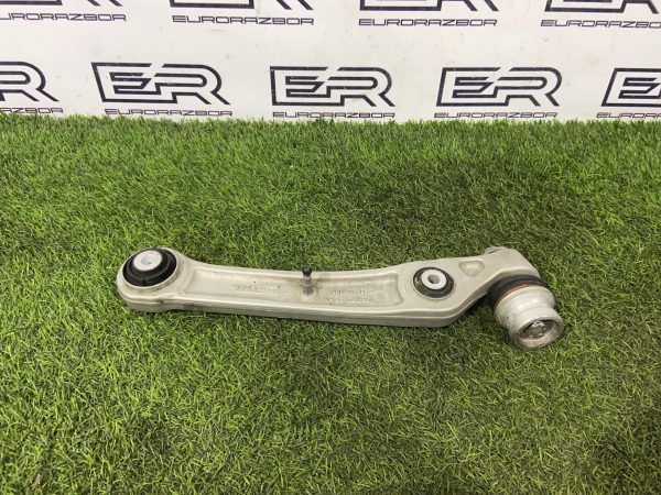 Рычаг подвески передний правый нижний Audi Q7 Q8 4M