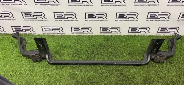 Телевизор (передняя панель) Jaguar F Pace