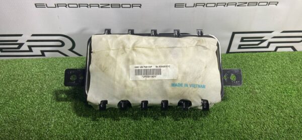 Подушка в торпедо Kia Sorento