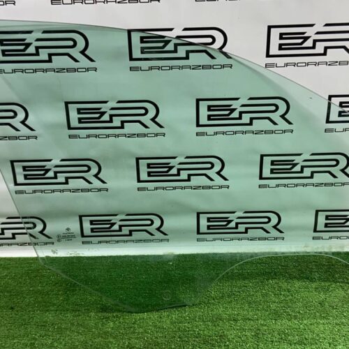 Стекло двери переднее правое Bmw 7 Series E66