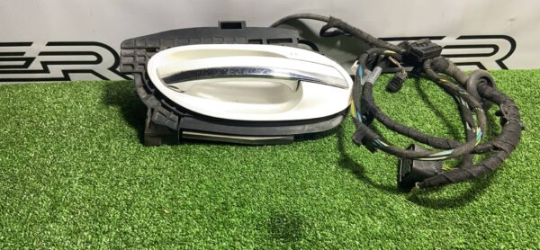 Ручка наружная двери задняя правая BMW E65