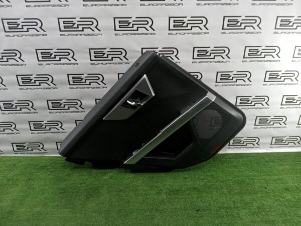 Обшивка задней левой двери Mercedes GLK X204