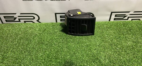 Дефлектор обдува салона Volkswagen Touareg