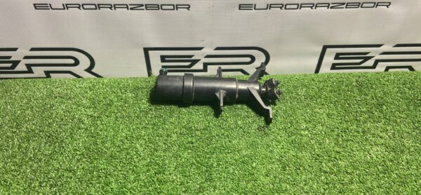 Форсунка омывателя фар левая с цилиндром VW Touare