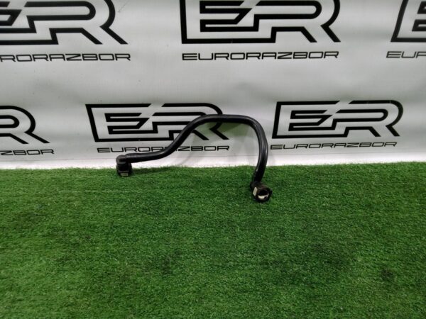 Трубка вакуумная Mercedes E W213/S213