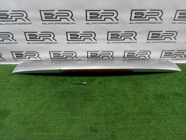 Спойлер (дефлектор) багажника VW Touareg 7L6827933