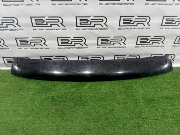 Спойлер (дефлектор) багажника VW Touareg 7L6827933