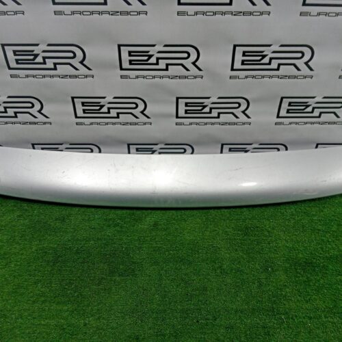 Спойлер (дефлектор) багажника VW Touareg 7L6827933