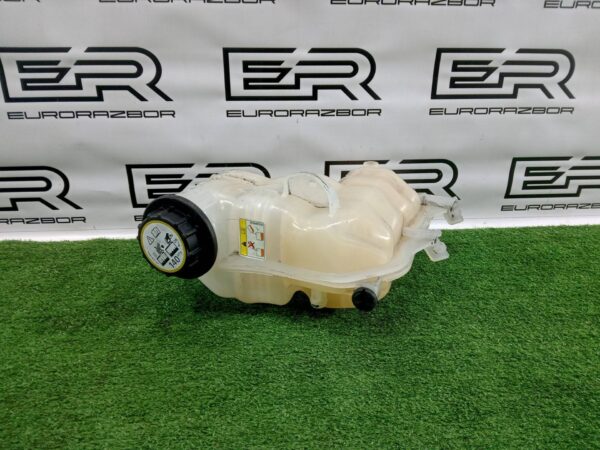 Расширительный бачок Range rover L494