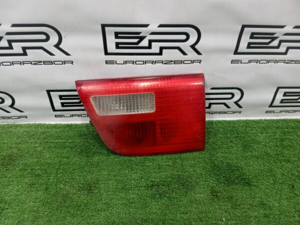 Фонарь правый в крышку багажника BMW X5 E53