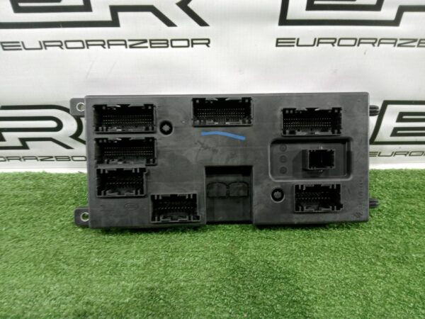 Блок предохранителей Range Rover Sport 2 L494