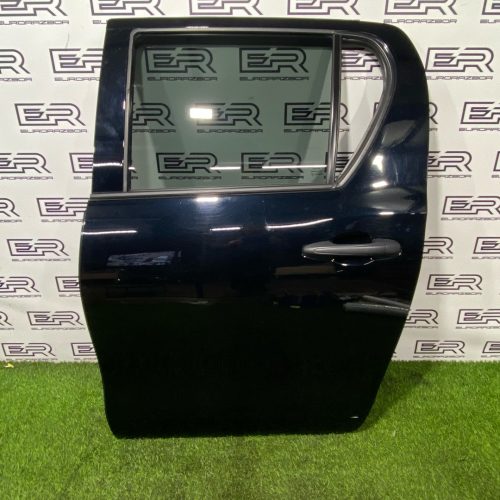 Задняя левая дверь Toyota Hilux