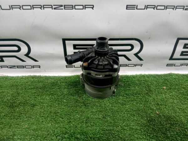 Дополнительный насос (помпа) Volvo XC90