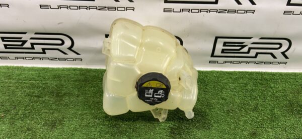 Расширительный бачок Volvo XC90