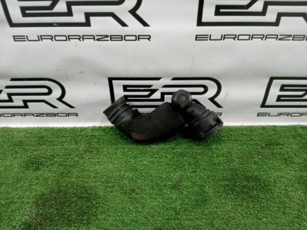 Патрубок охлаждения Range Rover Sport