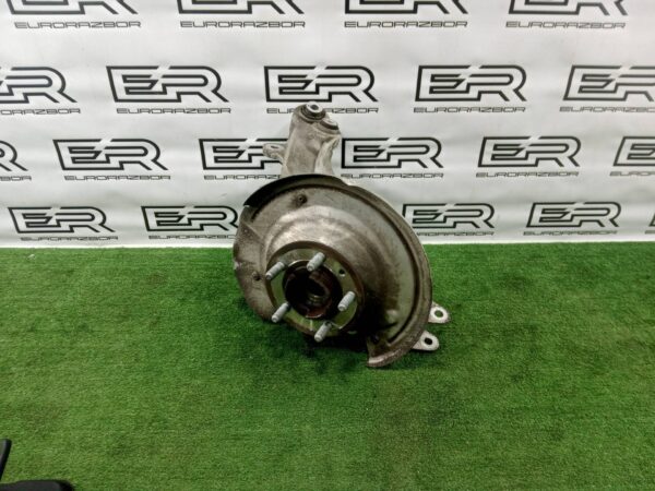 задний левый кулак Range Rover Sport 2 L494