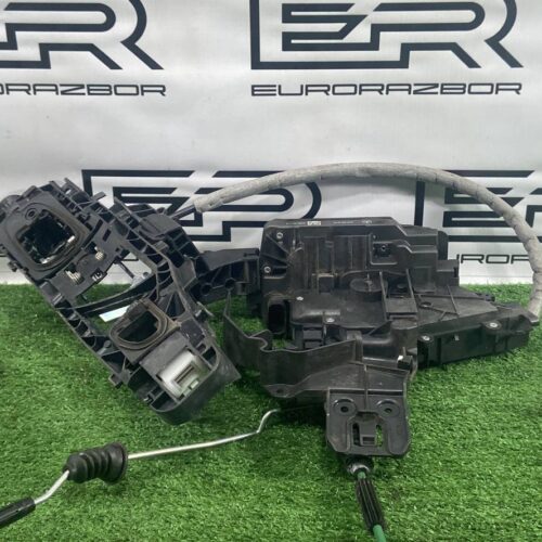 Замок двери задний правый Mercedes GLC