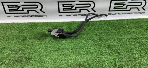 Электромагнитный клапан Mercedes C W205