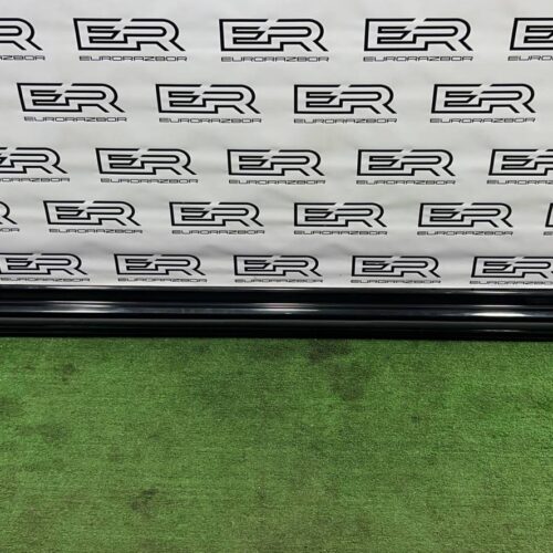 Накладка на порог наружная правая Volvo Xc90