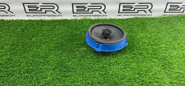 Динамик задней двери Hyundai Santa Fe