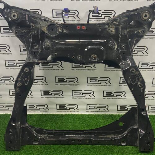 Передний подрамник Volvo XC90