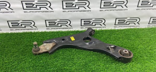 Рычаг передний левый Hyundai Santa Fe TM