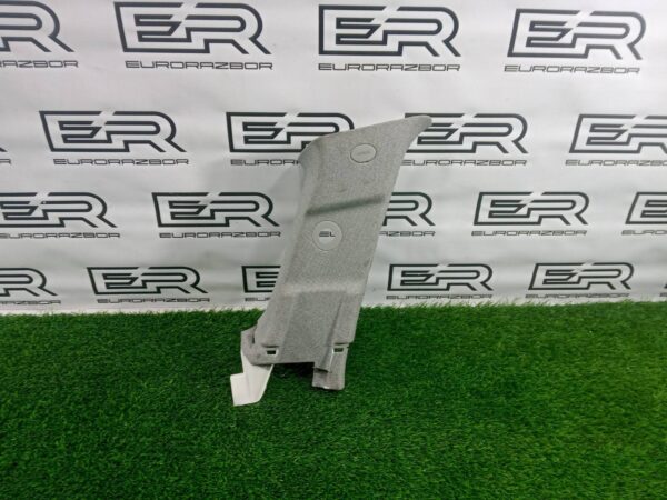 Обшивка средней стойки левая Hyundai Santa Fe TM