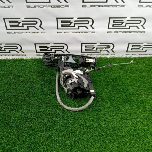 Замок задней левой двери Mercedes W205