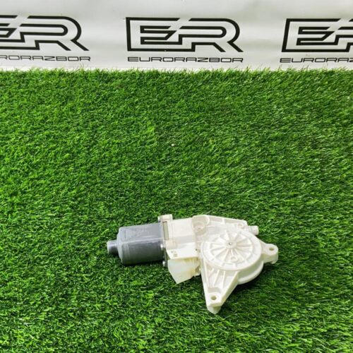 Моторчик стеклоподъемника Mercedes W166.