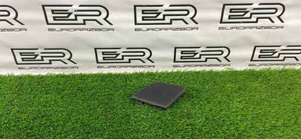 Сетка на динамик в торпедо Hyundai Santa Fe TM