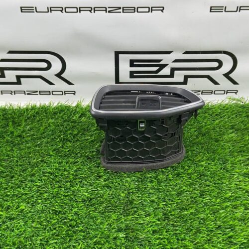 Дефлектор обдува салона правый Hyundai Santa Fe TM