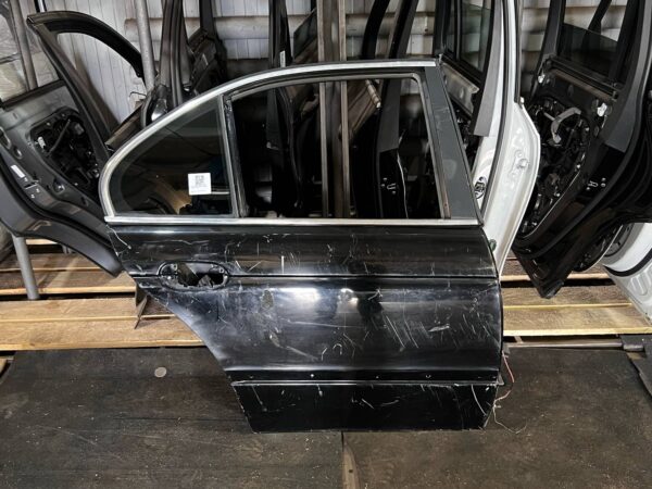 Дверь задняя правая BMW E39