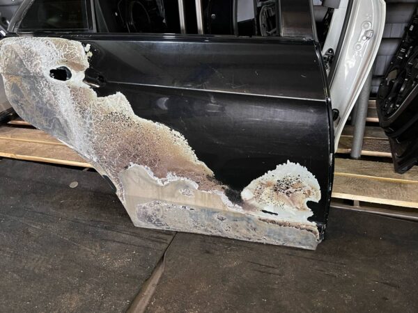 Дверь задняя правая Mercedes W212 дорест