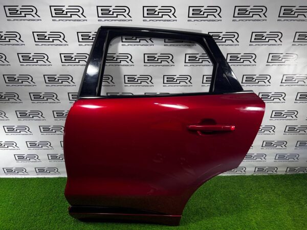 Задняя левая дверь Jaguar F Pace X761